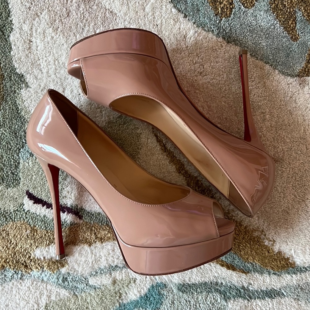 Fetish Peep Christian Louboutin